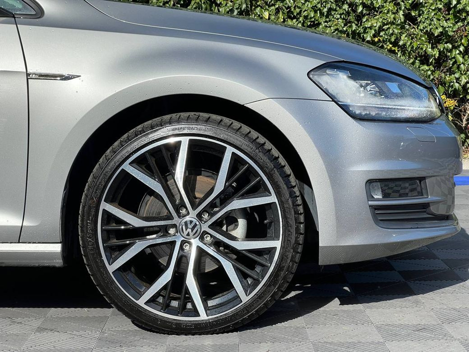 2015 Volkswagen Golf - image 9