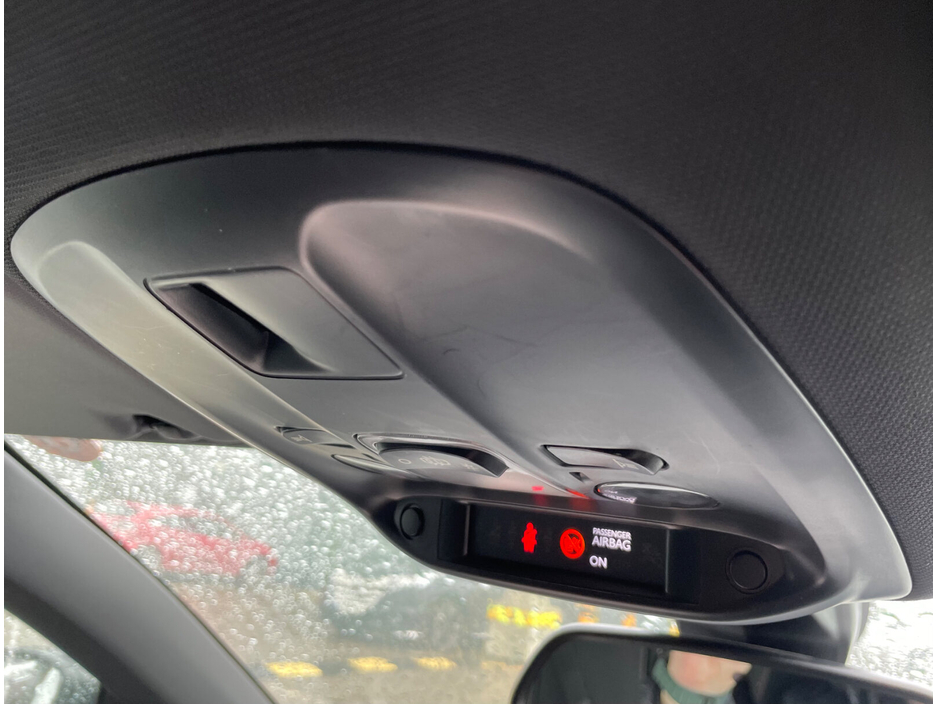 2018 Peugeot 308 - image 47