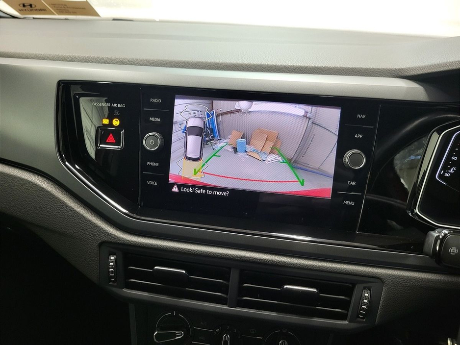 2023 Volkswagen Polo 1.0 TSI 95HP R-Line €21,975