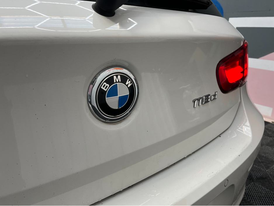 2017 BMW 1 Series €16950 2017 118D SPORTS 2.0 AUTOMATIC / CRUISE CONTROL / REVERSE CAMERA AND MORE €16,950