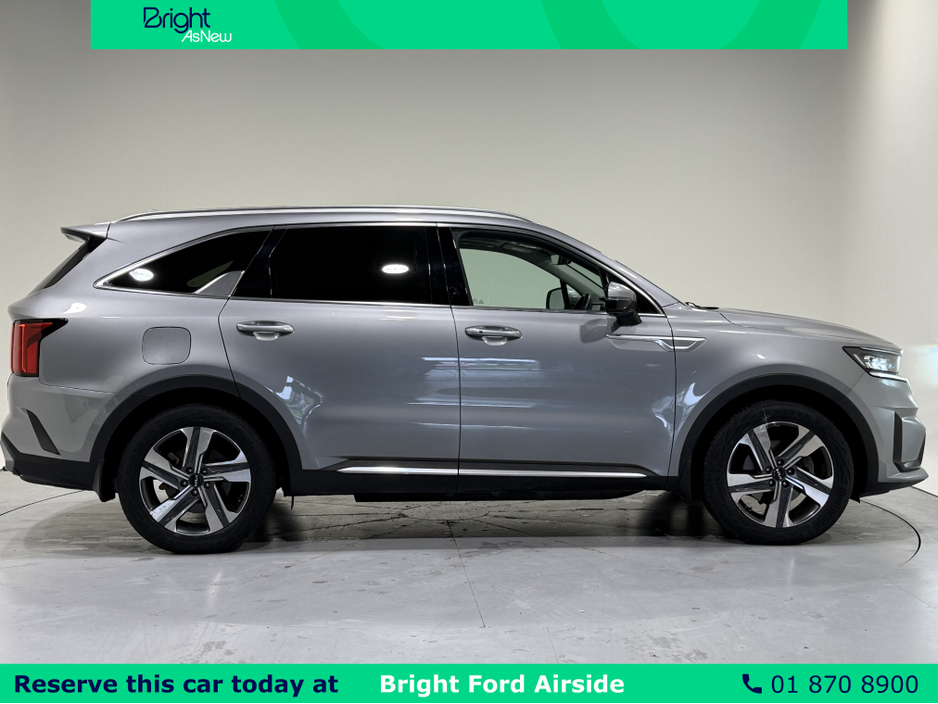 2022 Kia Sorento - image 7