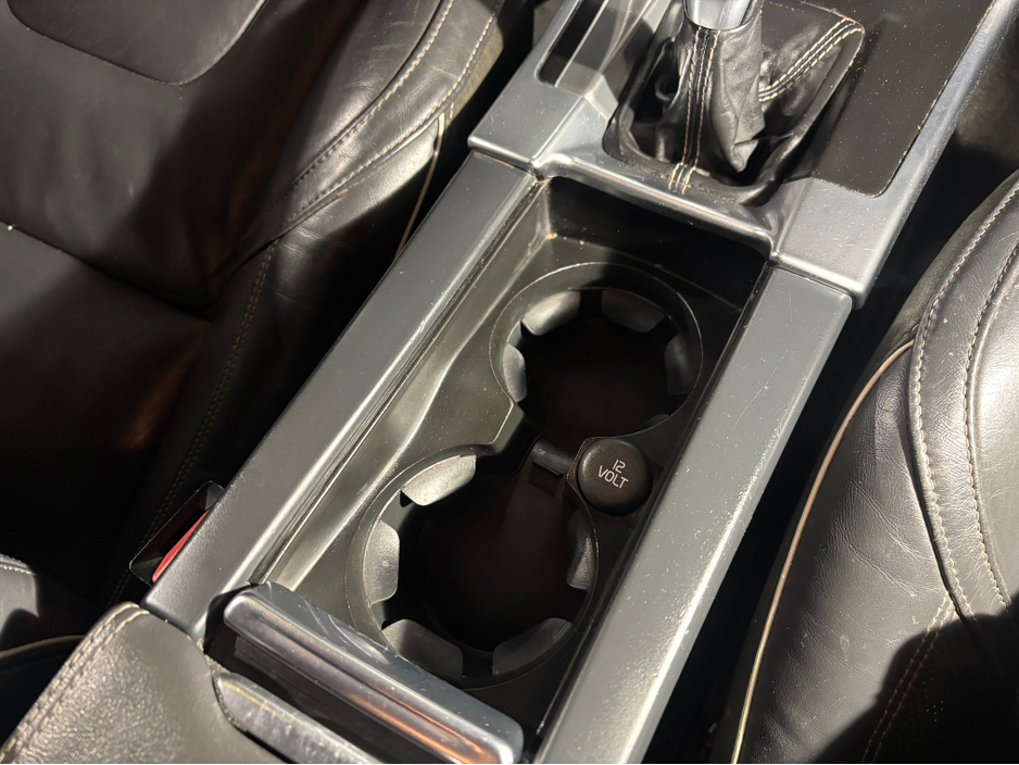 2016 Volvo XC60 - image 15