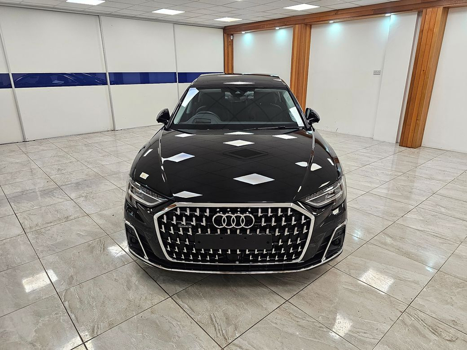 2024 Audi A8 - image 8