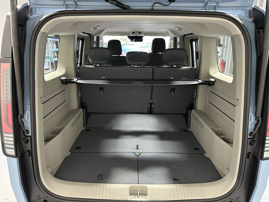 2026 Kia PV5 - image 29