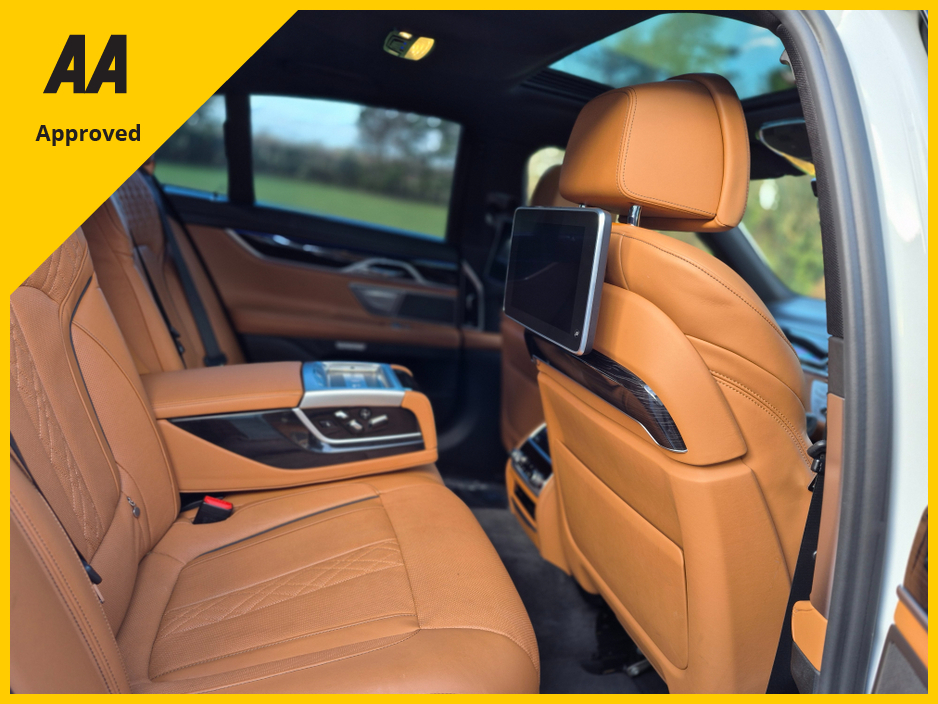 2019 BMW 7 Series M Sport+ Mega Spec + Mega Spec