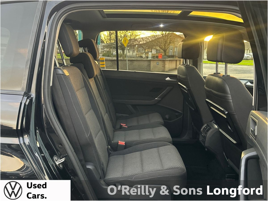 2016 Volkswagen Touran - image 17