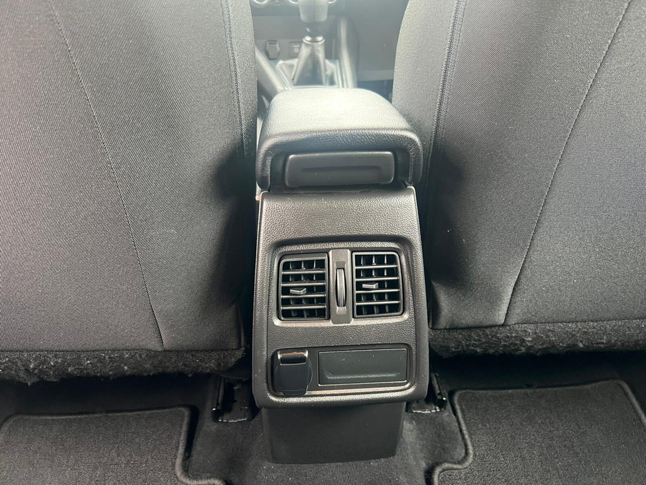 2021 Renault Captur TCe 100 Play €16,950