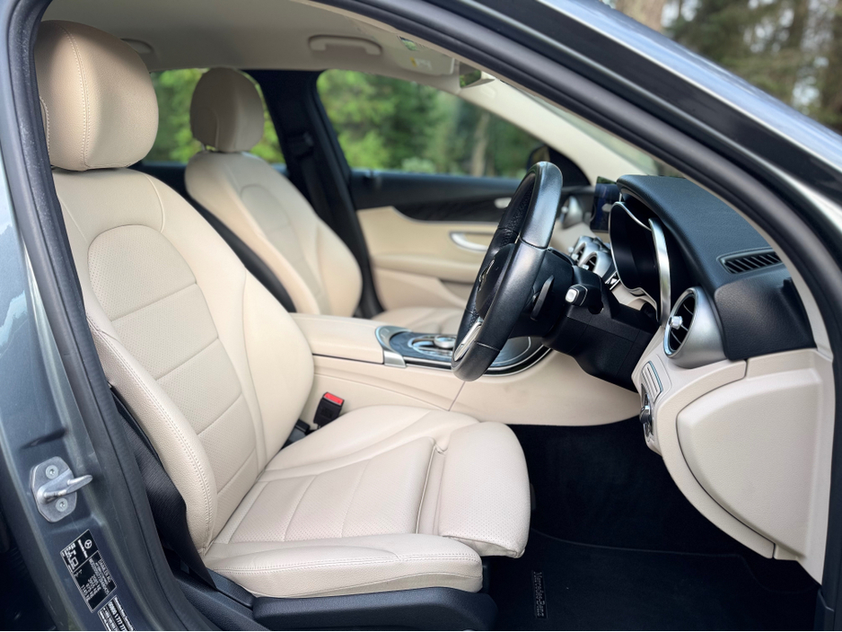 2019 Mercedes-Benz C Class - image 23