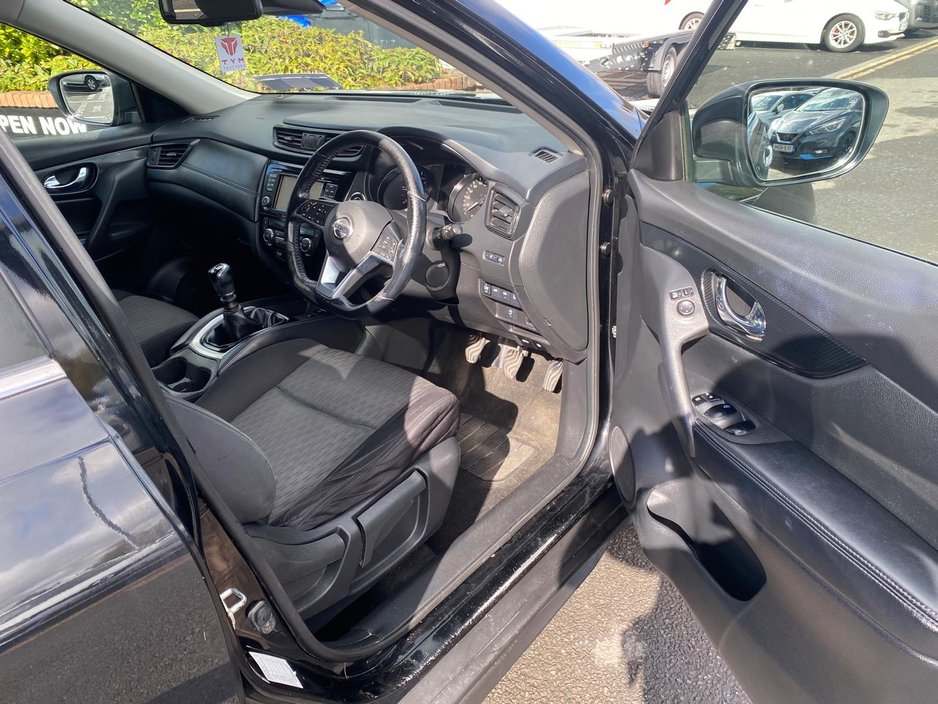 2019 Nissan X-Trail - image 10