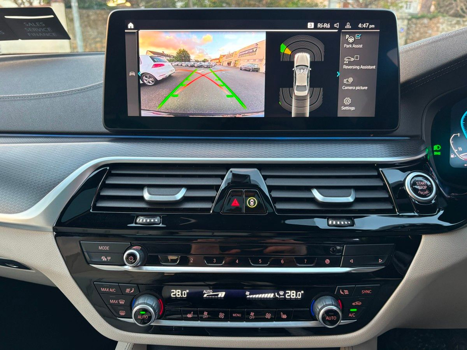 2023 BMW 5 Series 530E M-SPORT SUNROOF IVORY LEATHER €44,995