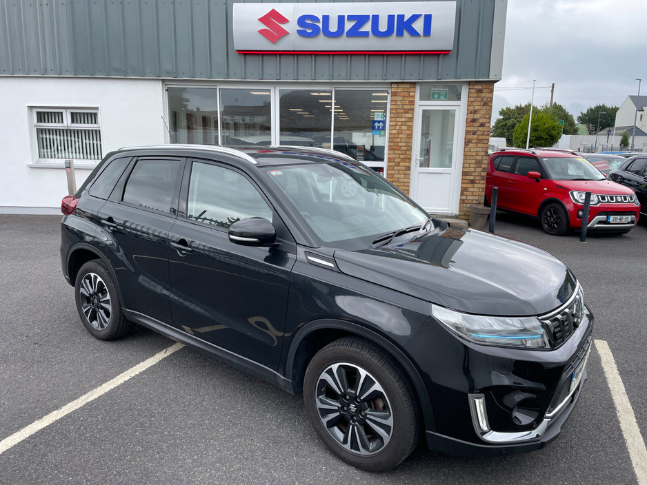 2021 Suzuki Vitara - image 2