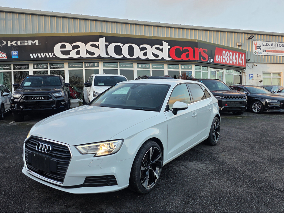 2019 Audi A3 ( 192 ) 1.4 SPORTS EDITION NAVI VIRTUAL CLOCKS ANDROID AUTO CARPLAY BLIND SPOT LANE ASSIST REAR TRAFFIC ASSIST €19,950