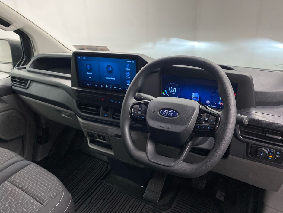 2025 Ford Transit Custom - image 20