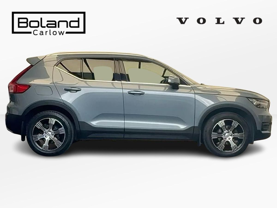 2020 Volvo XC40 - image 4