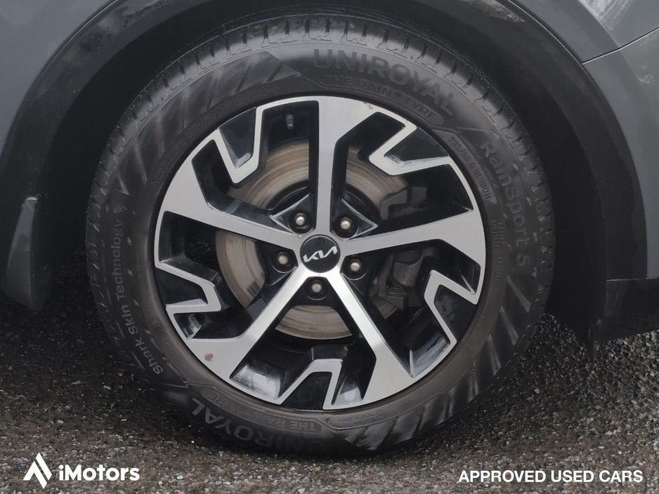 2022 Kia Sportage - image 10