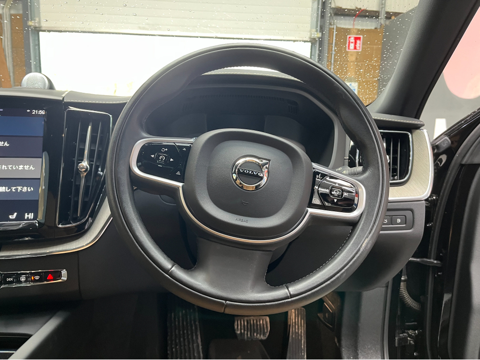 2021 Volvo XC60 €39950 2021 VOLVO XC60 RECHARGE PLUG-IN HYBRID T8 AWD 2.0 AUTOMATIC / CRUISE CONTROL / 360° CAMERA / ELECTRIC MEMORY & HEATED SEAT / PANORAMIC SUNROOF / APPLE CARPLAY €39,950