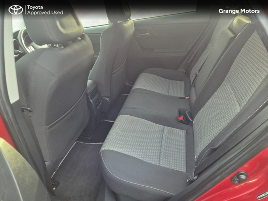 2018 Toyota Auris 1.8 HYBRID LUNA SPORT 5DR €18,450
