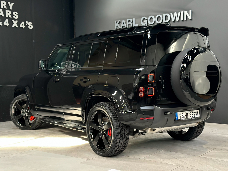 2026 Land Rover Defender - image 7