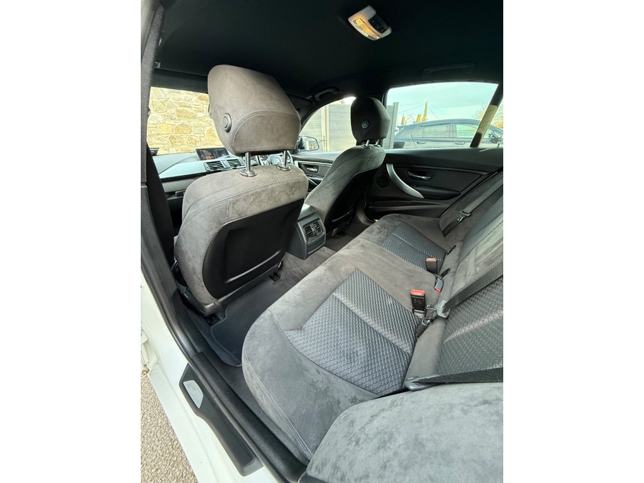 2014 BMW 3 Series  €14,995