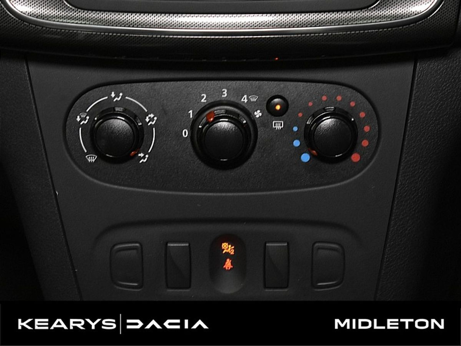 2021 Dacia Sandero Stepway - image 19