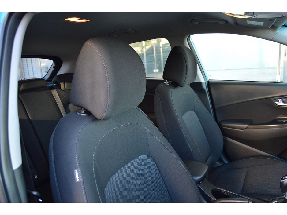 2023 Hyundai Kona 1.0 T-GDI Executive Two Tone Roof €25,995