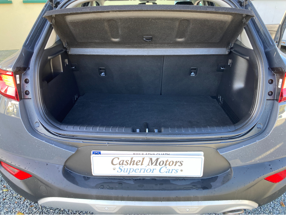 2021 Kia Stonic - image 7