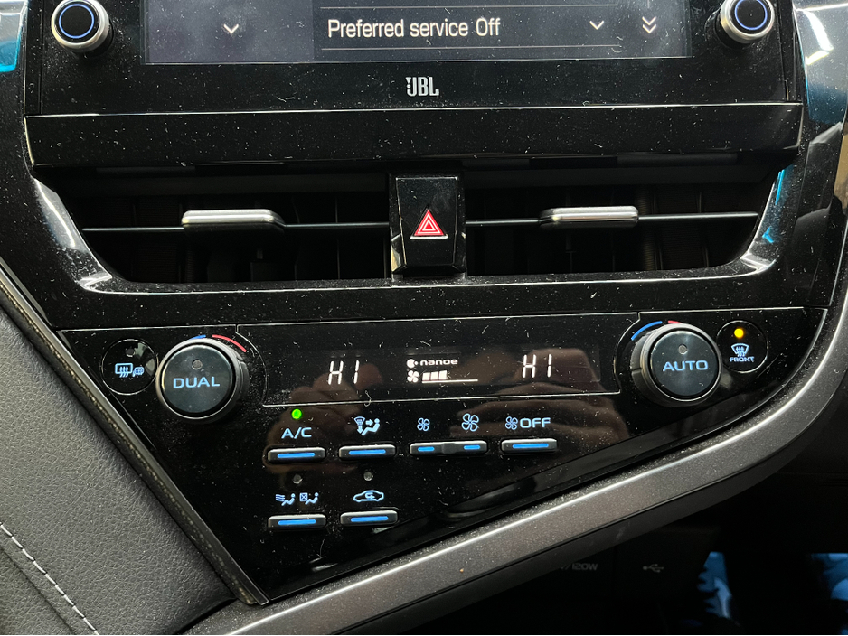 2021 Toyota Camry €27950 2021 TOYOTA CAMRY WS 2.5 AUTOMATIC / CRUISE CONTROL / 360° PARKING CAMERA / ELECTRIC HEATED SEATS / PADDLE SHIFTERS AND MORE €27,950