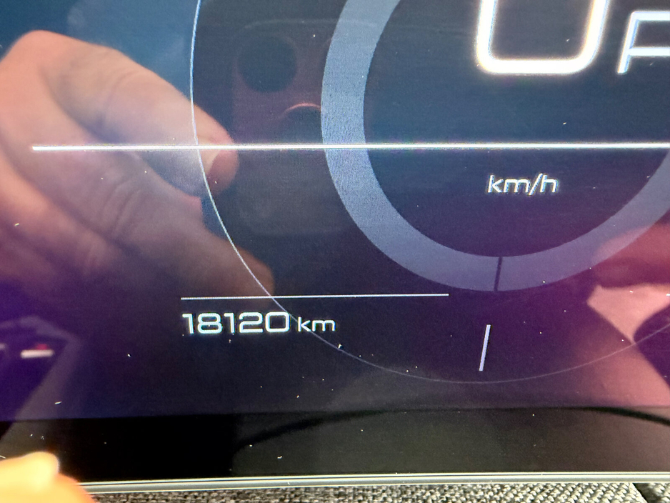 2025 Peugeot 5008 - image 9