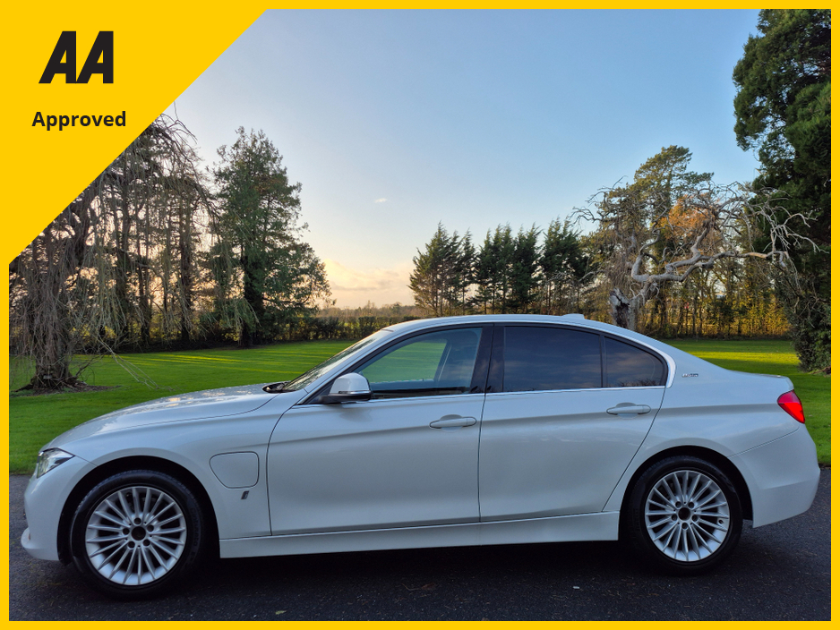 2018 BMW 3 Series 330E Hybrid €22,995