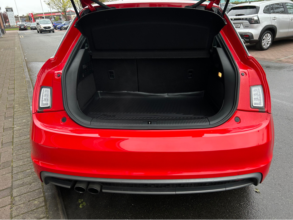 2013 Audi A1 - image 16