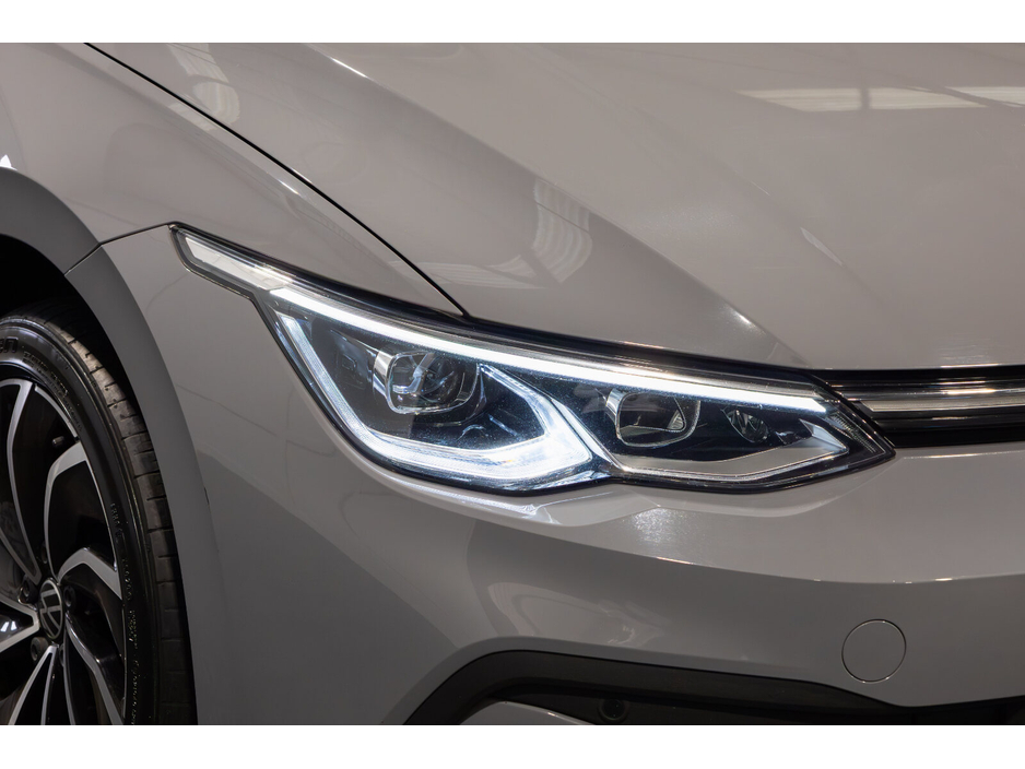 2023 Volkswagen Golf 2.0 TDI 115HP Style €28,450