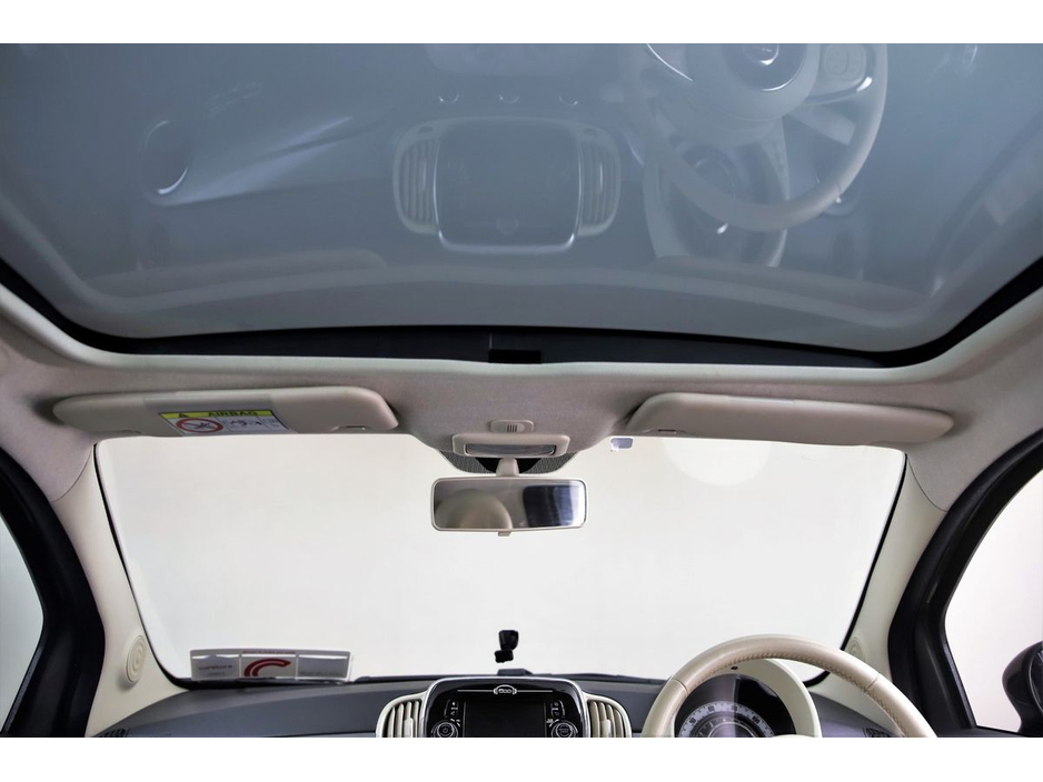 2017 Fiat 500 - image 27