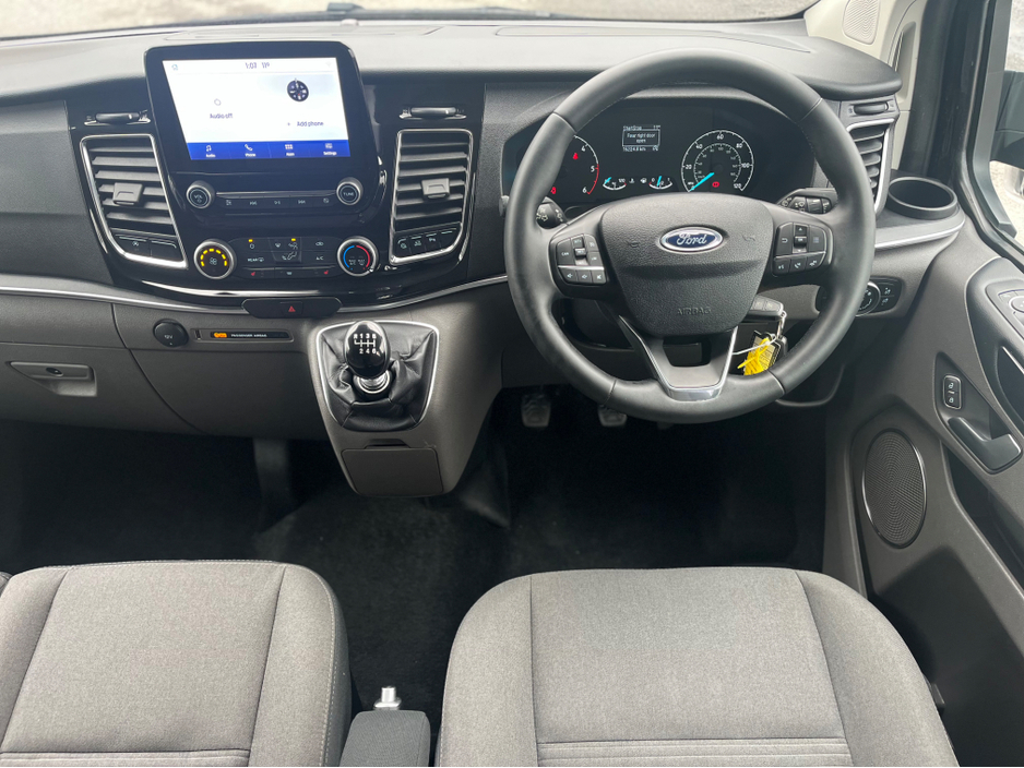 2022 Ford Tourneo - image 17