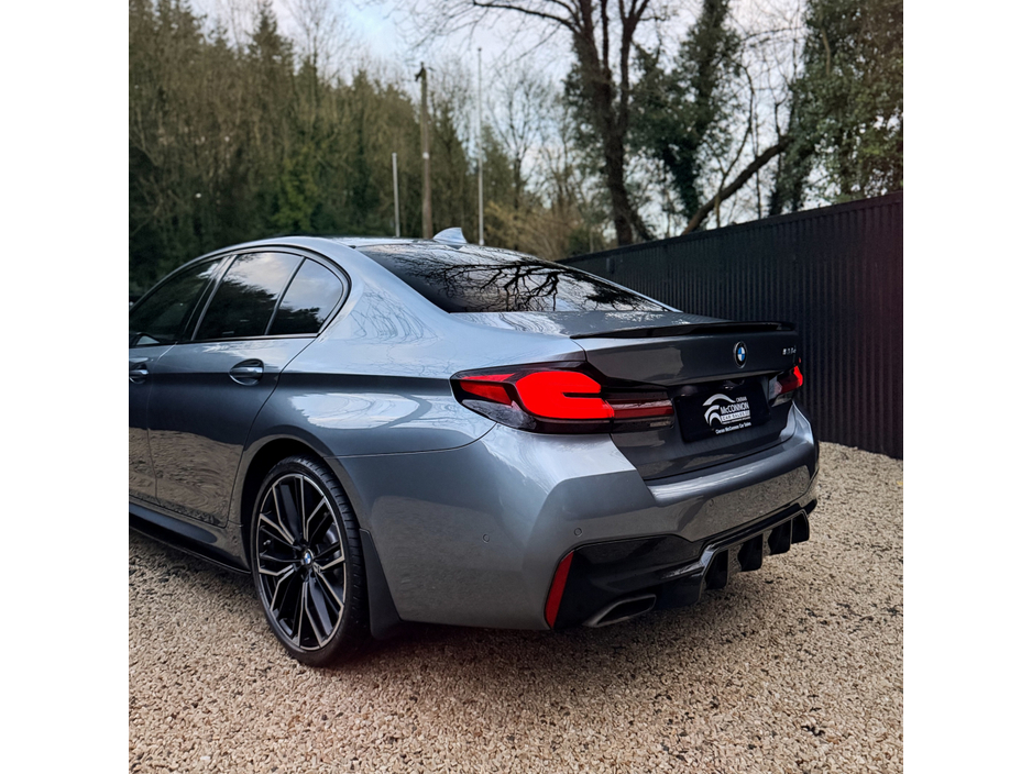 2021 BMW 5 Series 2021 (211) BMW 530E MSPORT LCI PRO *SUNROOF €35,999