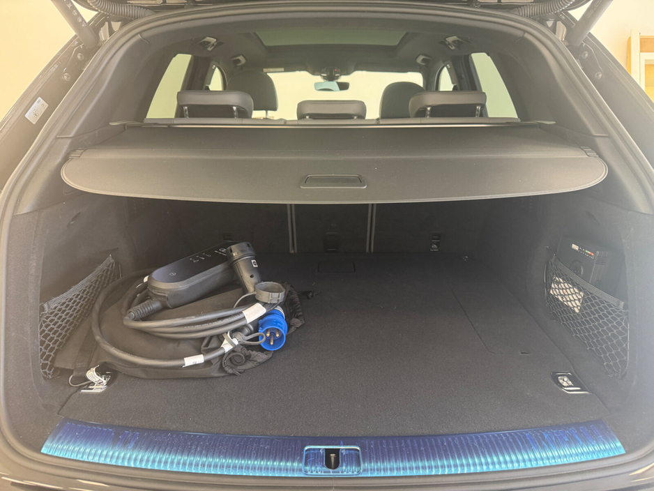 2025 Audi Q5 50 TFSI e 299HP S tronic quattro S Line €61,950