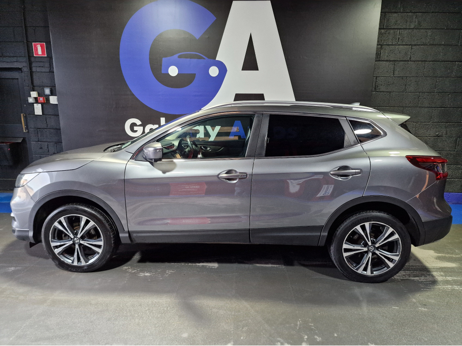 2018 Nissan Qashqai LOW MILES-N-CONNECTA-PAN.ROOF-CAMERAS- €14,450
