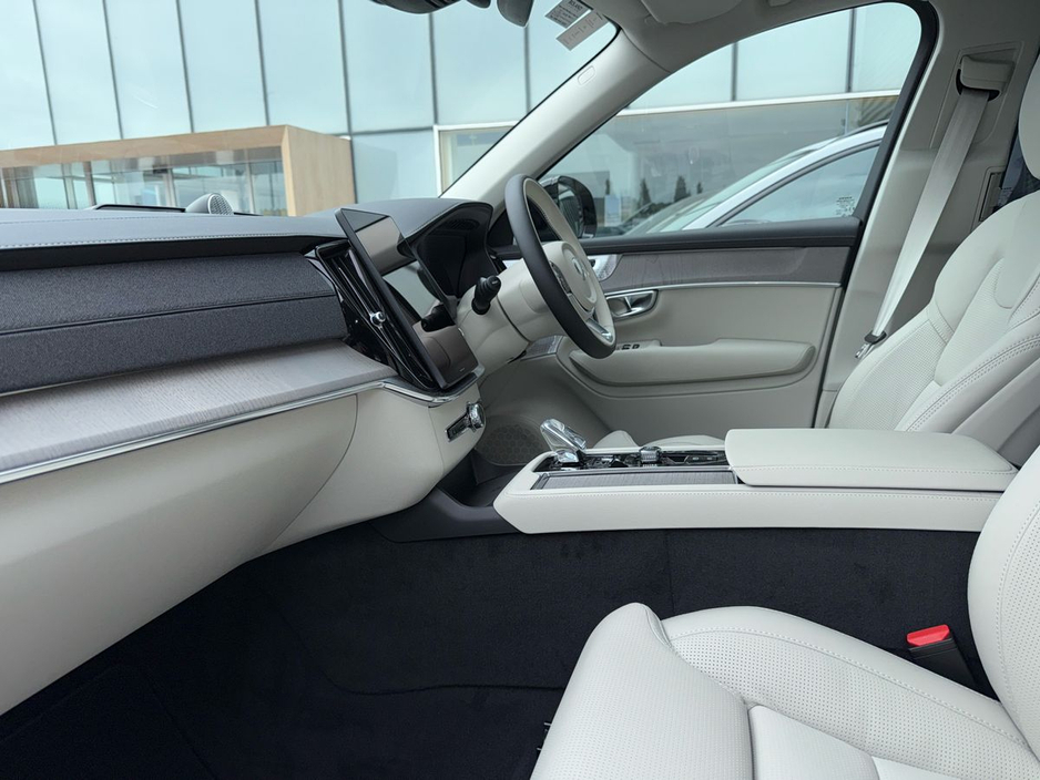 2025 Volvo XC90 T8 ULTRA *4YR WARRANTY* €200 PER WEEK ON PCP €97,995