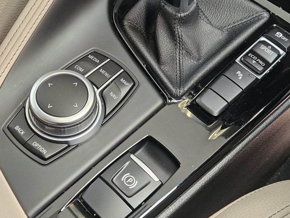 2021 BMW X1 - image 17