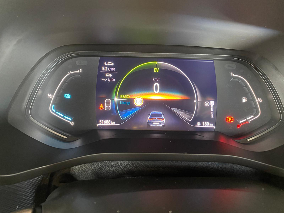 2022 Renault Arkana - image 9