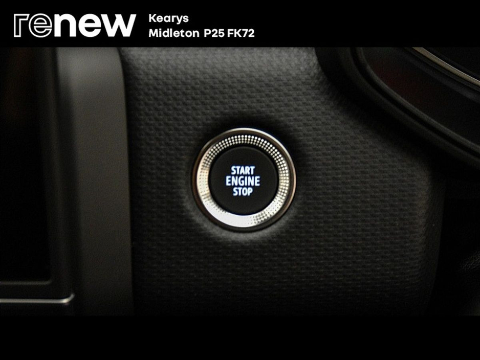 2023 Renault Clio - image 17