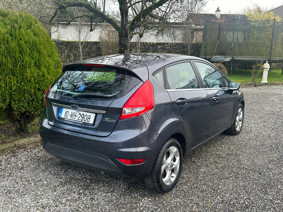 2010 Ford Fiesta 1.25 82 PS Titanium €3,950