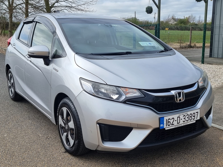 2016 Honda Fit - image 7