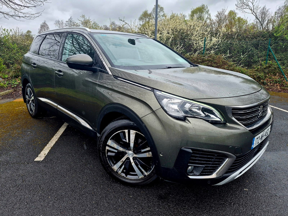 2017 Peugeot 5008 - image 11