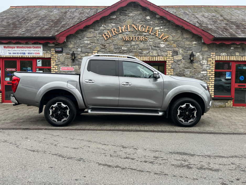 2020 Nissan Navara - image 7