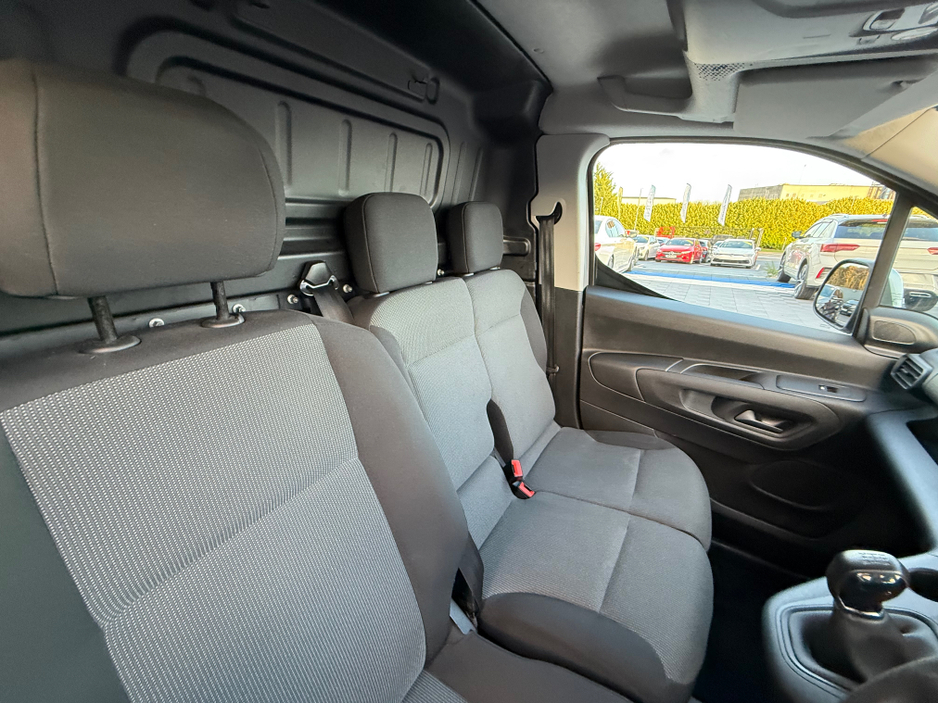 2021 Opel Combo 3 SEATER - 1.5 DIESEL - MANUAL - 12M WARRANTY - CAR: 1599 €14,950