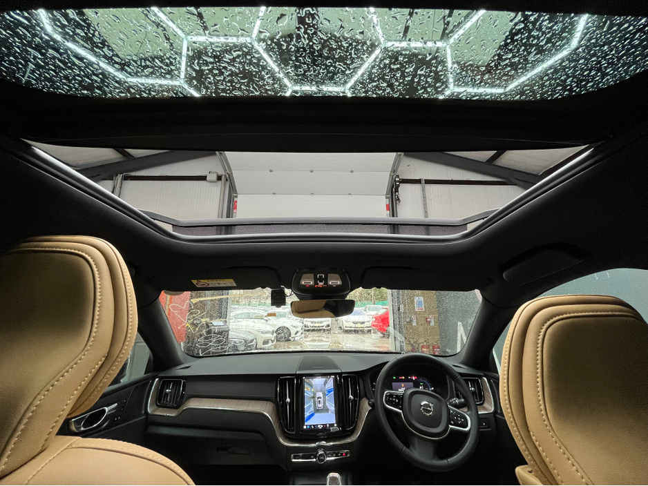 2023 Volvo XC60 €45950 2023 VOLVO XC60 RECHARGE ULTIMATE T6 2.0 AUTOMATIC / CRUISE CONTROL / 360° PARKING CAMERA / ELECTRIC MEMORY & HEATED SEATS / PANORAMIC SUNROOF / HEATED STEERING WHEEL / APPLE CARPLAY €45,950