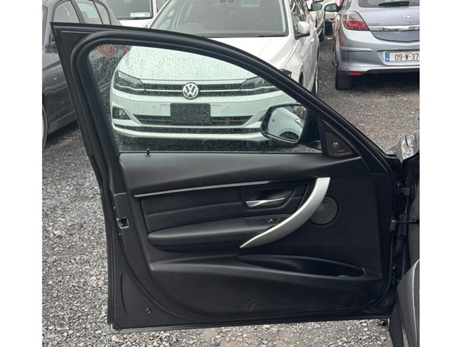 2017 BMW 3 Series 330E M SPORT 4DR AUTO €17,495