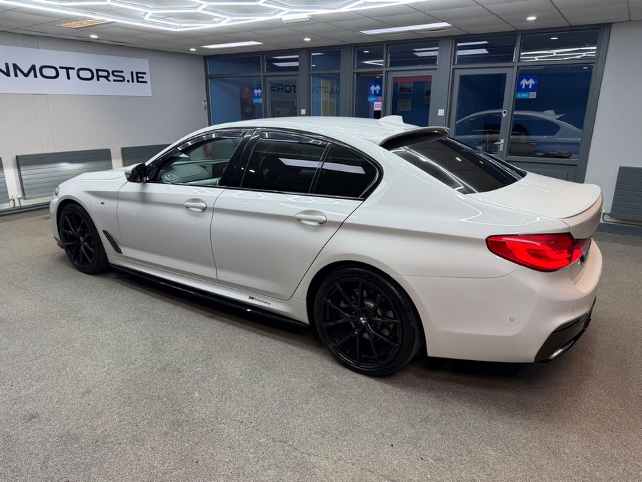 2019 BMW 5 Series - image 19