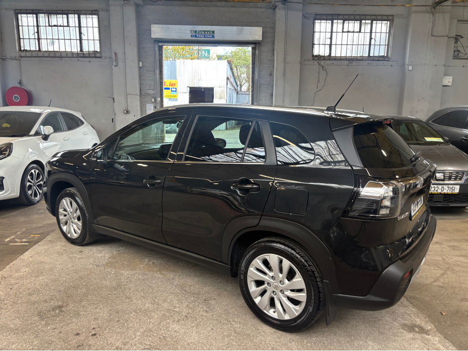 2023 Suzuki SX4 S-Cross - image 10