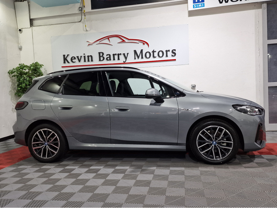 2023 BMW 2 Series Active Tourer 225E M SPORT X-DRIVE AUTOMATIC **ONE OWNER / APPLE CARPLAY / CRUISE CONTROL / COMFORT ACCESS / HALF LEATHER & ALCANTARA / HEATED FRONT SEATS / SAT NAV / REVERSE CAMERA / WIRELESS PHONE CHARGING** €35,900